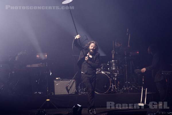 FATHER JOHN MISTY - 2015-10-31 - PARIS - Grande Halle de La Villette - 